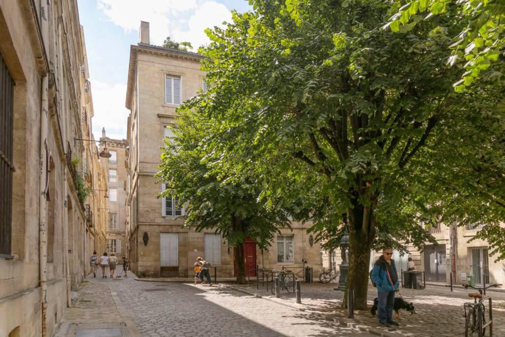 Logement De Charme - Porto Riche - Coeur Historique Bordeaux Apartamento Exterior foto